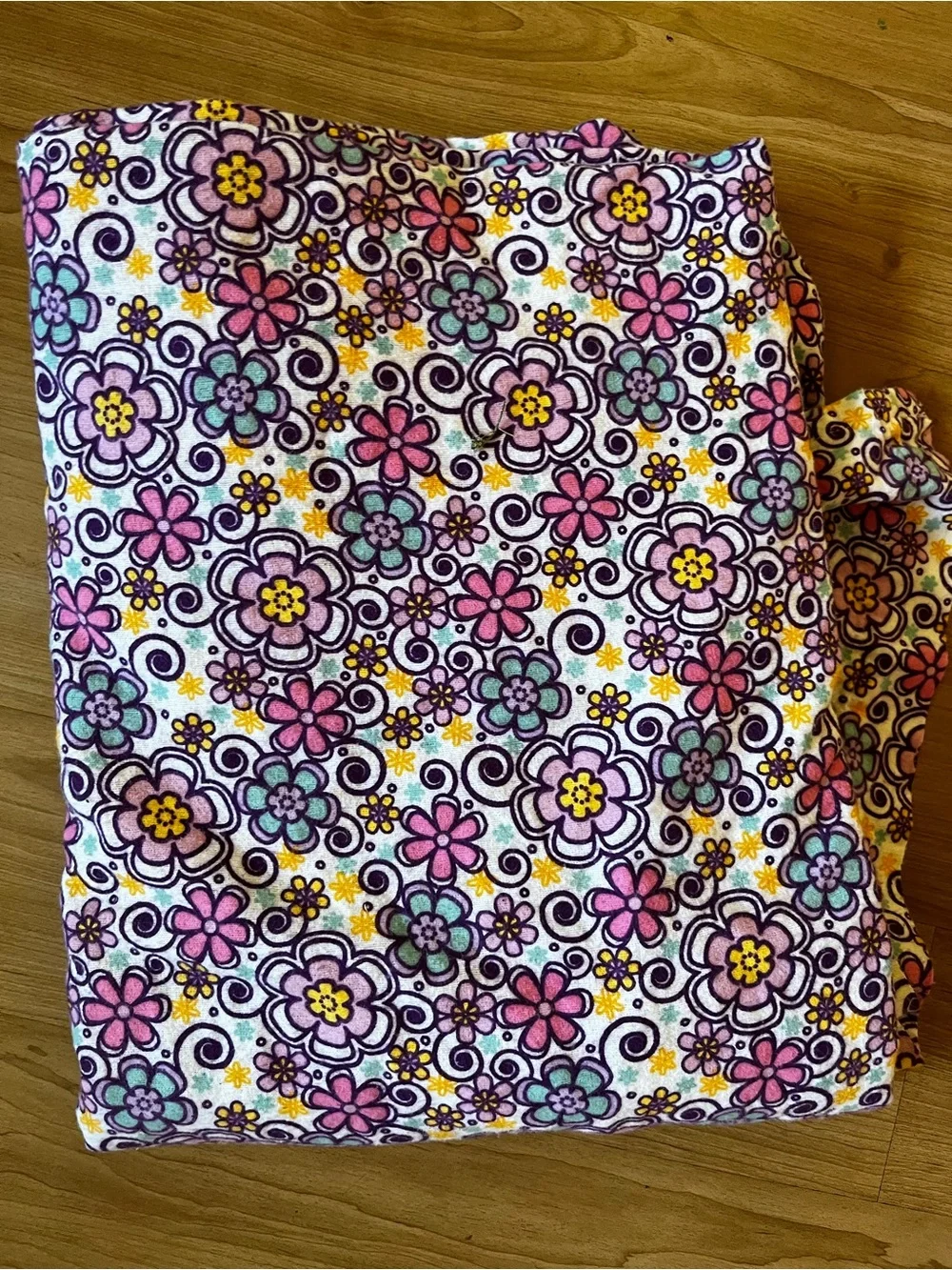 Floral flannel top sheet twin sized